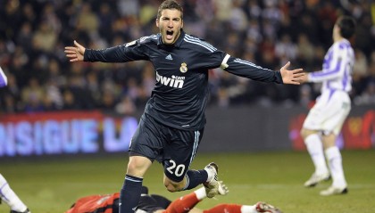 AIYOUXI-_鹈鹕团队合作彰显潜力，目标冲击季后赛_，鹈鹕队队员名单最新名单